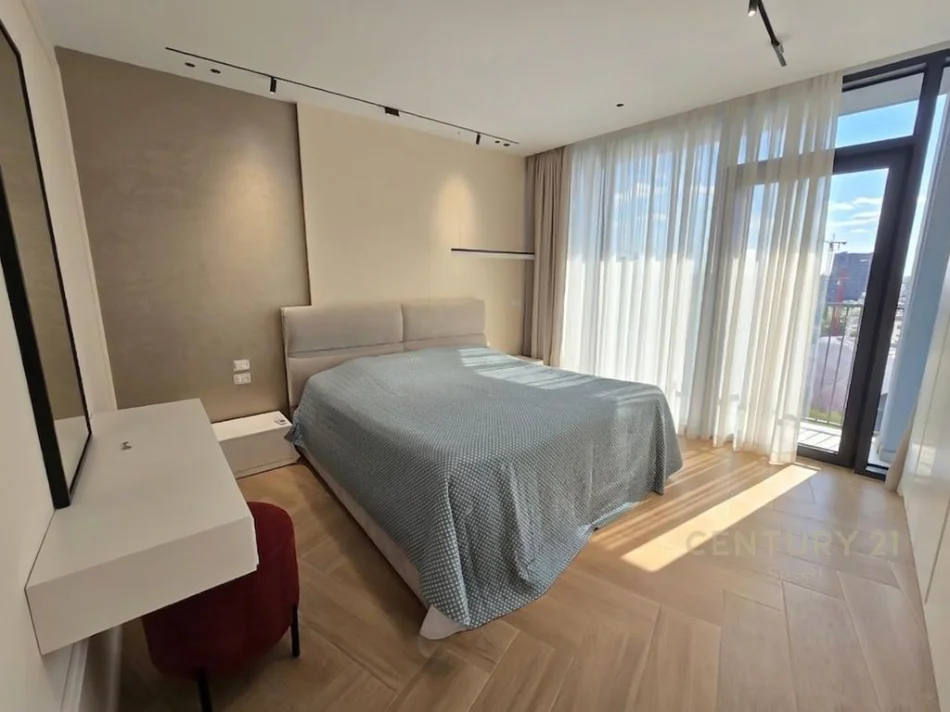 Tirane, jepet me qera apartament 1+1+Aneks+Ballkon Kati 8, 99 m² 1.300 € (Lake View)