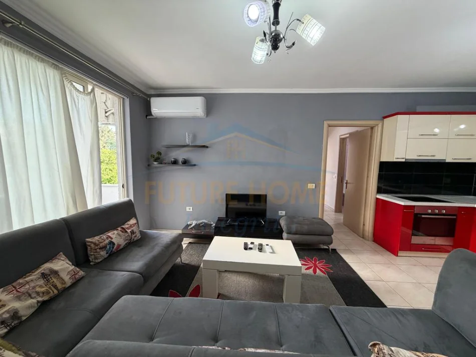 Tirane, jepet me qera apartament 2+1+Ballkon Kati 1, 91 m² 546 € (Alidemi)