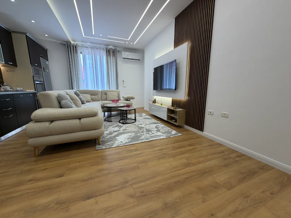 Tirane, shitet apartament 2+1+Ballkon Kati 3, 90 m² 158.000 € (Misto Mame)