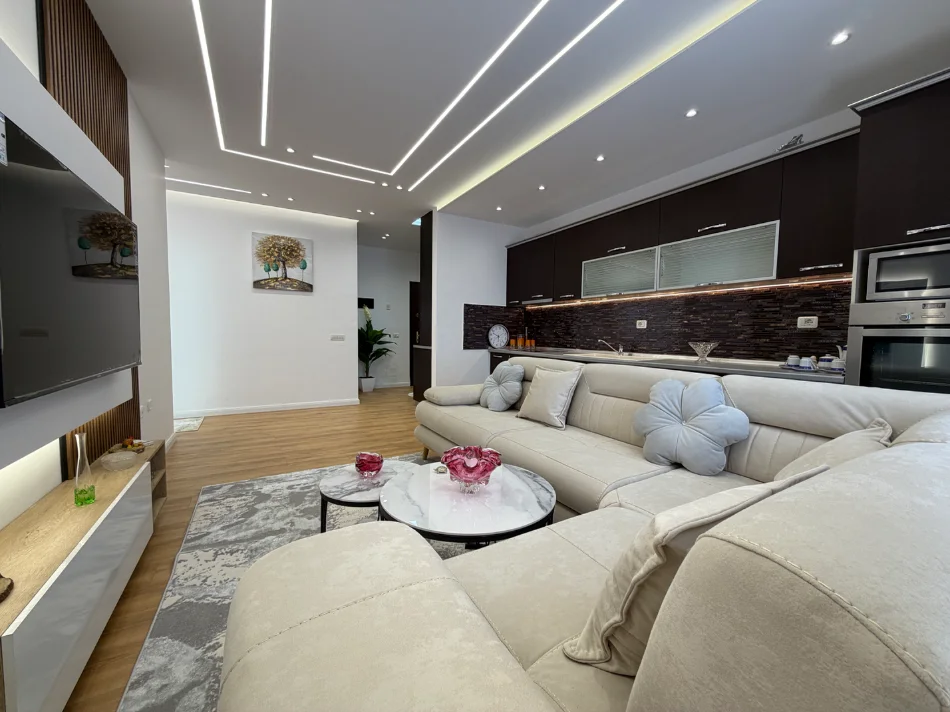 Tirane, shitet apartament 2+1+Ballkon Kati 3, 90 m² 158.000 € (Misto Mame)