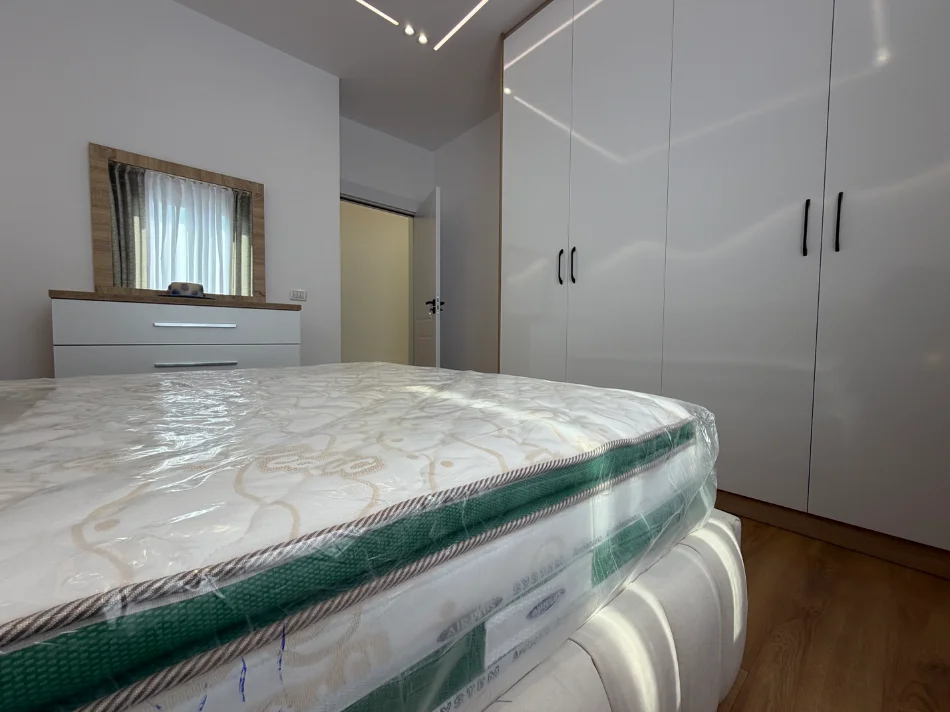 Tirane, shitet apartament 2+1+Ballkon Kati 3, 90 m² 158.000 € (Misto Mame)