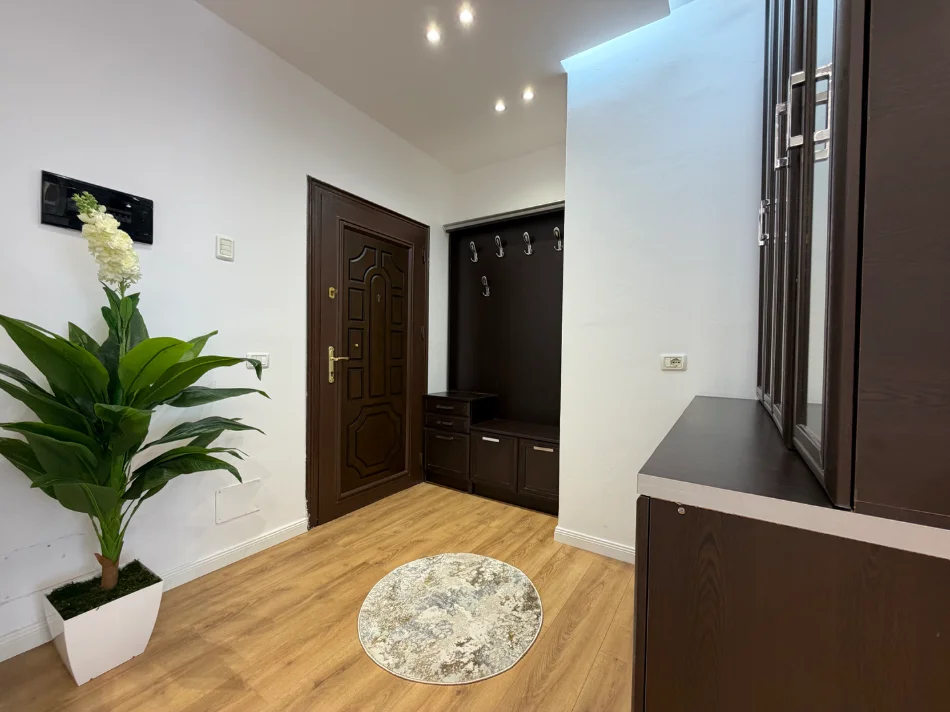 Tirane, shitet apartament 2+1+Ballkon Kati 3, 90 m² 158.000 € (Misto Mame)