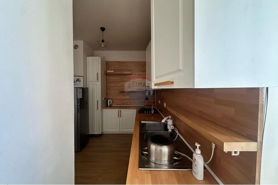 Tirane, shitet apartament 2+1+Ballkon , 120 m² 280.000 € (Bulevardi Zogu i Pare, Qender)
