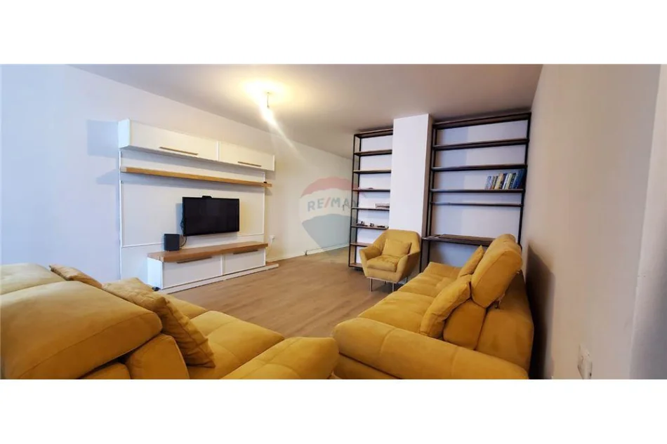 Tirane, shitet apartament 2+1+Ballkon , 120 m² 280.000 € (Bulevardi Zogu i Pare, Qender)