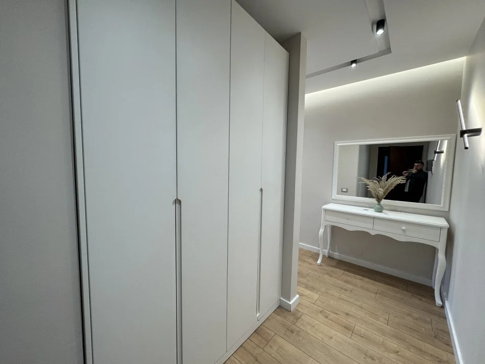 Tirane, jepet me qera apartament , 65 m² 600 € 