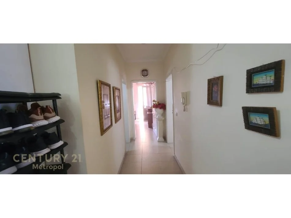 Tirane, shitet apartament 2+1 Kati 6, 110 m² 221.300 € (Rruga Medar Shtylla)