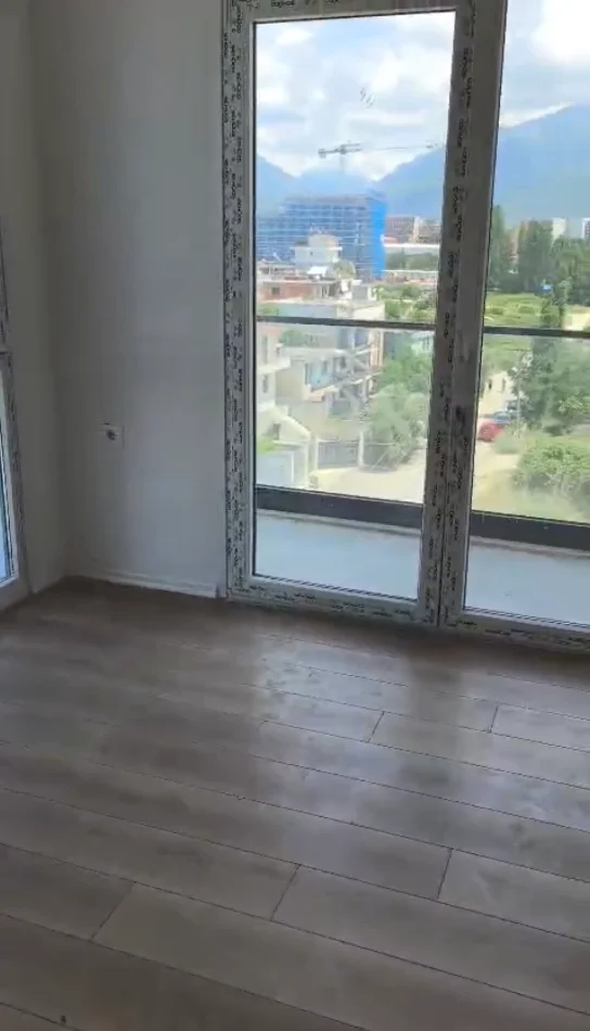 Tirane, shitet apartament 1+1+Ballkon Kati 3, 60 m² 132.000 € (Rruga jordan misja)