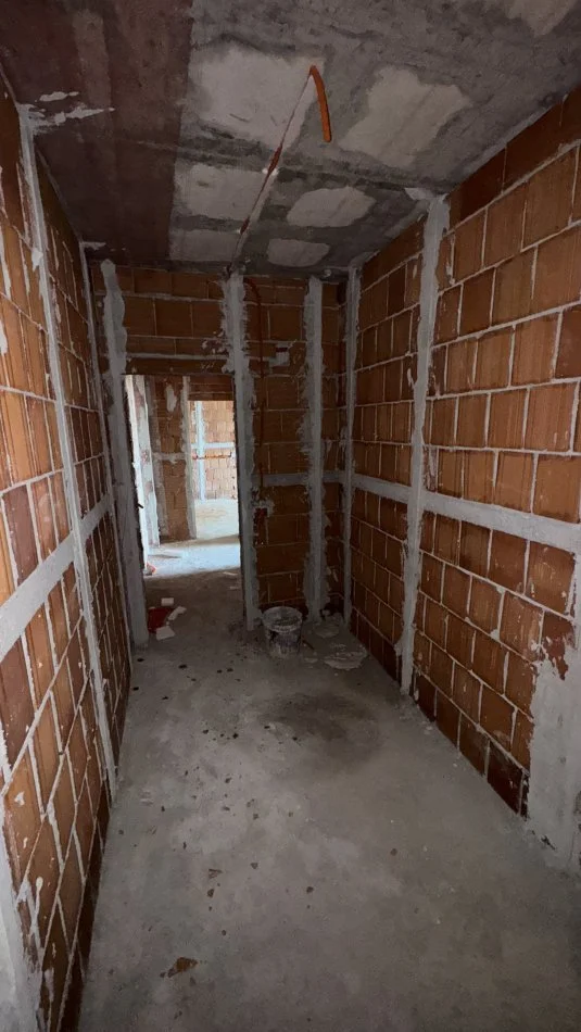 Tirane, shitet apartament 1+1+Ballkon Kati 3, 75 m² 71.402 € (Unaze e Madhe Paskuqan)