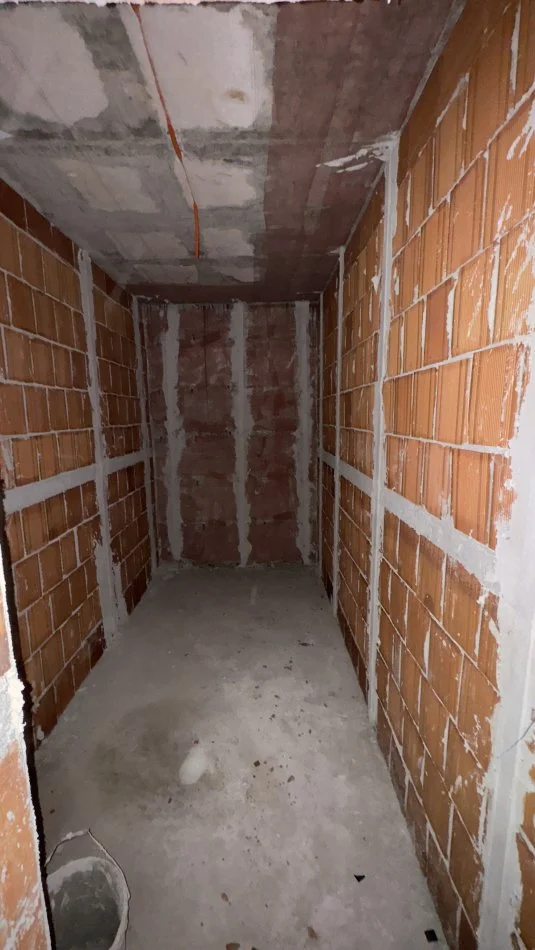 Tirane, shitet apartament 1+1+Ballkon Kati 3, 75 m² 71.402 € (Unaze e Madhe Paskuqan)