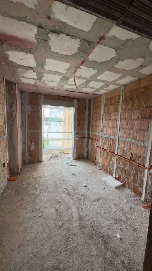 Tirane, shitet apartament 1+1+Ballkon Kati 3, 75 m² 71.402 € (Unaze e Madhe Paskuqan)