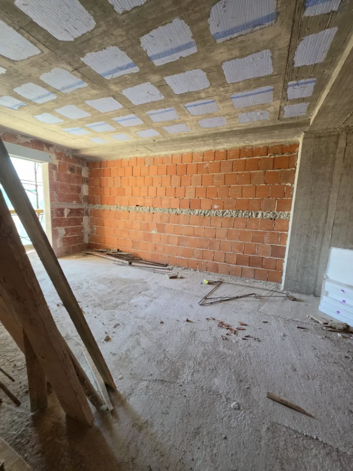 Tirane, shitet apartament 2+1+Ballkon Kati 6, 115 m² 102.470 € (kamez)
