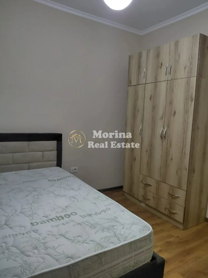 Tirane, jepet me qera apartament 2+1 Kati 3, 94 m² 550 € (Rruga 5 Maji)