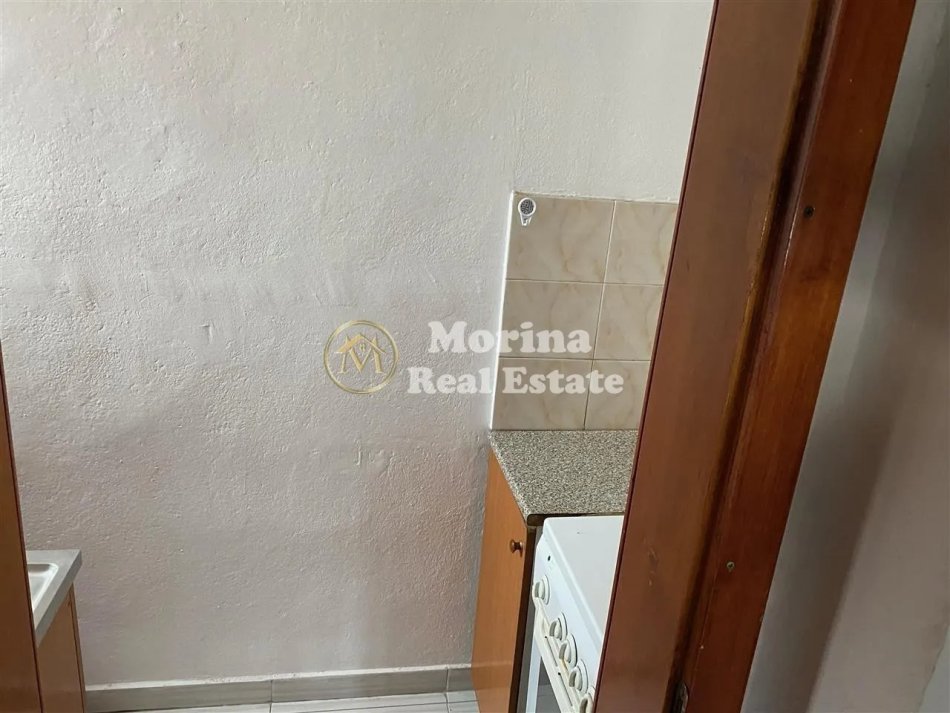 Tirane, jepet me qera apartament 2+1 Kati 5, 80 m² 450 € (Bulevardi Bajram Curri)