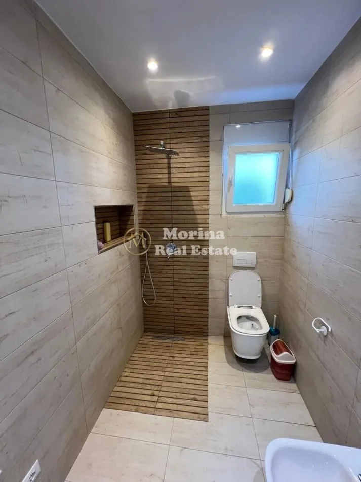 Tirane, jepet me qera apartament 2+1 Kati 1, 95 m² 650 € (Don Bosko)
