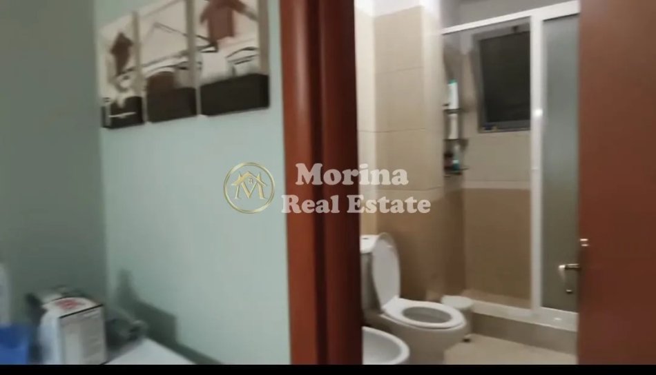 Tirane, jepet me qera apartament 1+1 Kati 2, 60 m² 350 € (Fresku)
