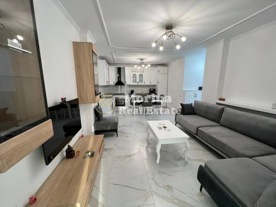 Tirane, jepet me qera apartament 2+1 Kati 4, 105 m² 1.200 € (Sheshi Willson)