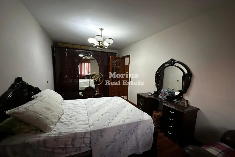 Tirane, jepet me qera apartament 2+1 Kati 5, 100 m² 700 € (Rruga Fortuzi)