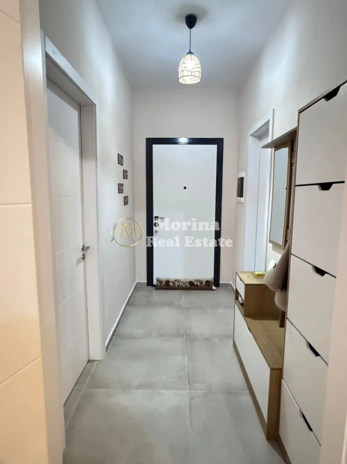 Tirane, jepet me qera apartament 1+1 Kati 5, 75 m² 400 € (Paskuqan)