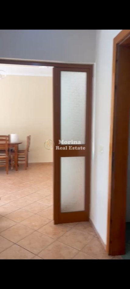 Tirane, jepet me qera apartament 2+1 Kati 7, 80 m² 500 € (Rruga 5 Maji)