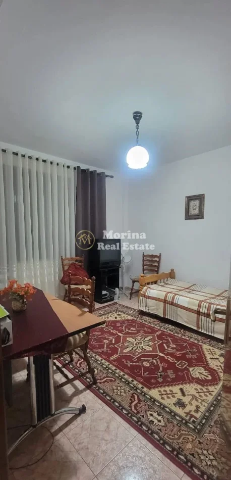 Tirane, jepet me qera apartament 2+1 Kati 5, 105 m² 900 € (Blloku)