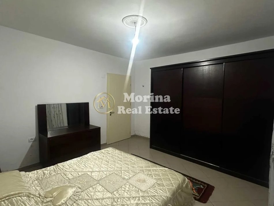Tirane, jepet me qera shtepi 2+1 Kati 1, 120 m² 450 € (Sauk)