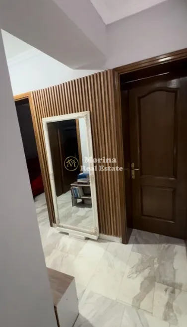 Tirane, jepet me qera apartament 1+1 Kati 3, 70 m² 600 € (Rruga Mihal Popi)