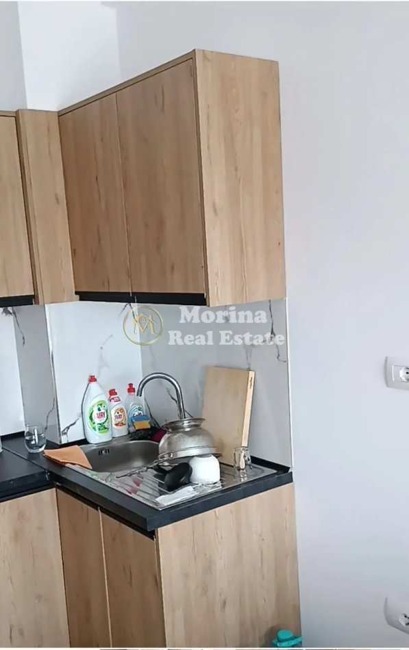 Tirane, jepet me qera apartament 1+1 Kati 2, 60 m² 400 € (Ali Demi)