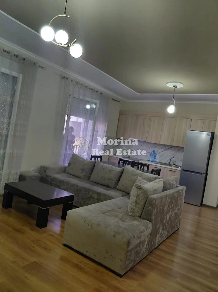 Tirane, jepet me qera apartament 2+1 Kati 3, 94 m² 550 € (Rruga 5 Maji)