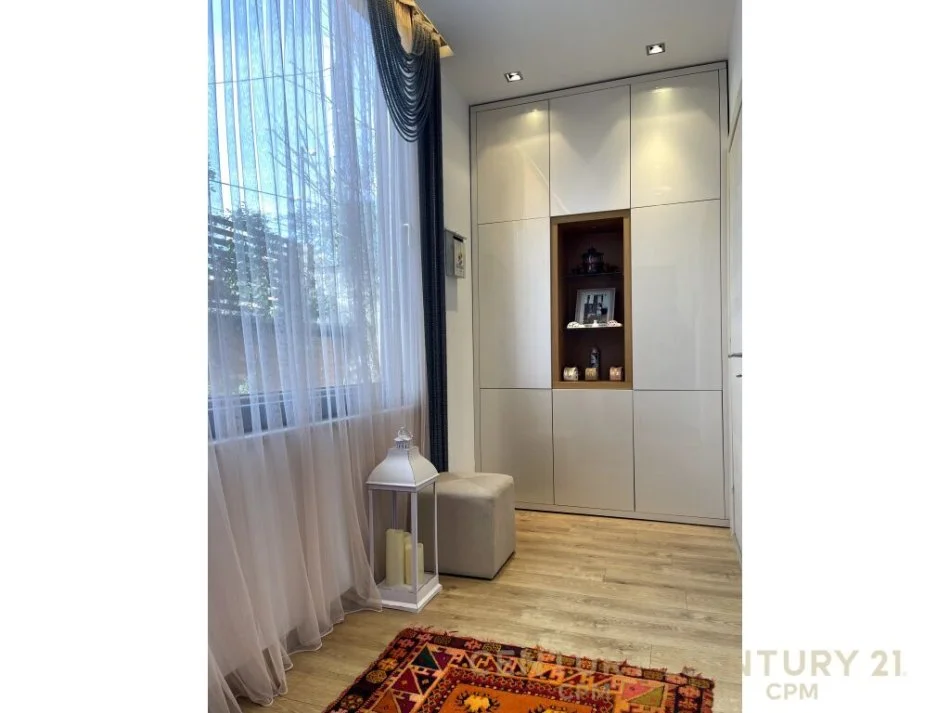 Tirane, shitet Vile 4+1 Kati 3, 459 m² 670.000 € ( Rruga e Vilave, Lundër, Tiranë)