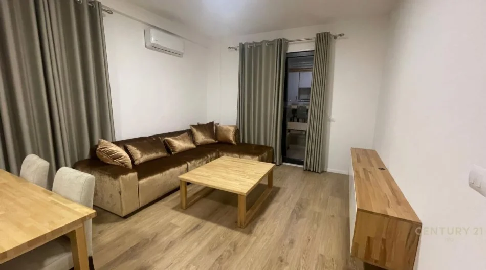 Tirane, jepet me qera apartament 2+1 Kati 8, 97 m² 800 € (Porcelan)