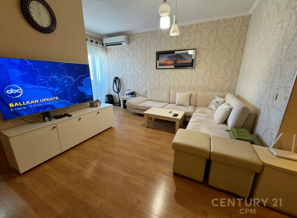Tirane, shitet 1+1 Kati 16, 62 m² 160.000 € (9 Katshet)