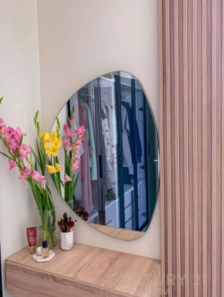 JAPIM ME QERA APARTAMENT 2+1+2 TEK RRUGA E KOSOVAREVE  FOR RENT 2+1+2 APARTMENT AT RRUGA E KOSOVAREVE