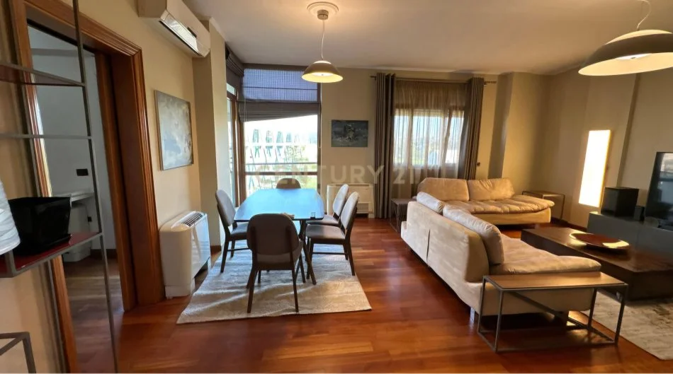 Tirane, jepet me qera apartament 3+1+Aneks+Ballkon Kati 4, 164 m² 1.400 € (Rruga e Kosovareve)