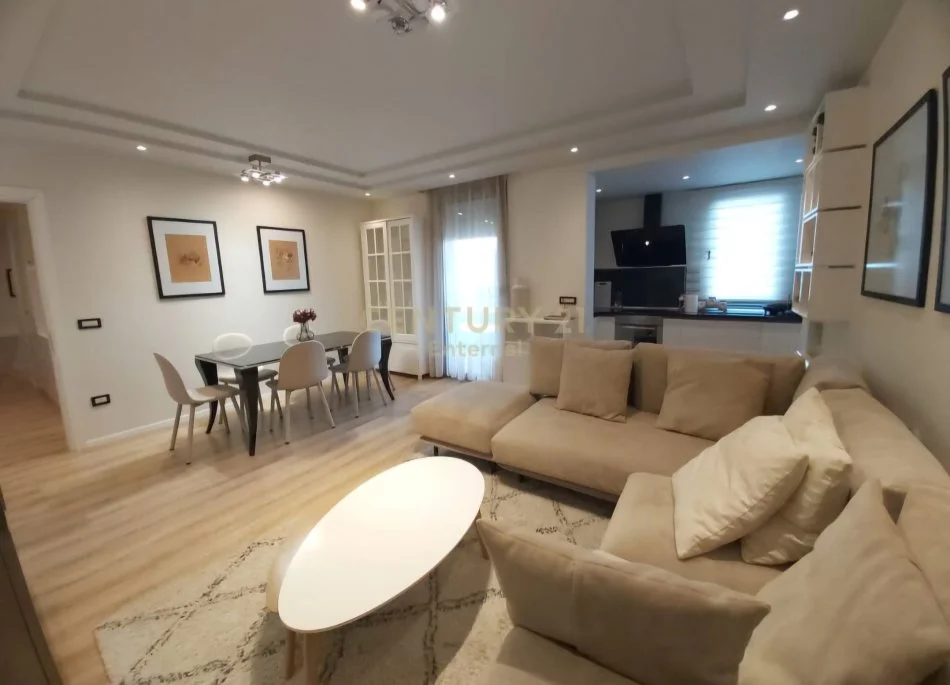 Tirane, jepet me qera apartament 2+1 Kati 4, 110 m² 1.500 € (Liqeni I Tiranës)