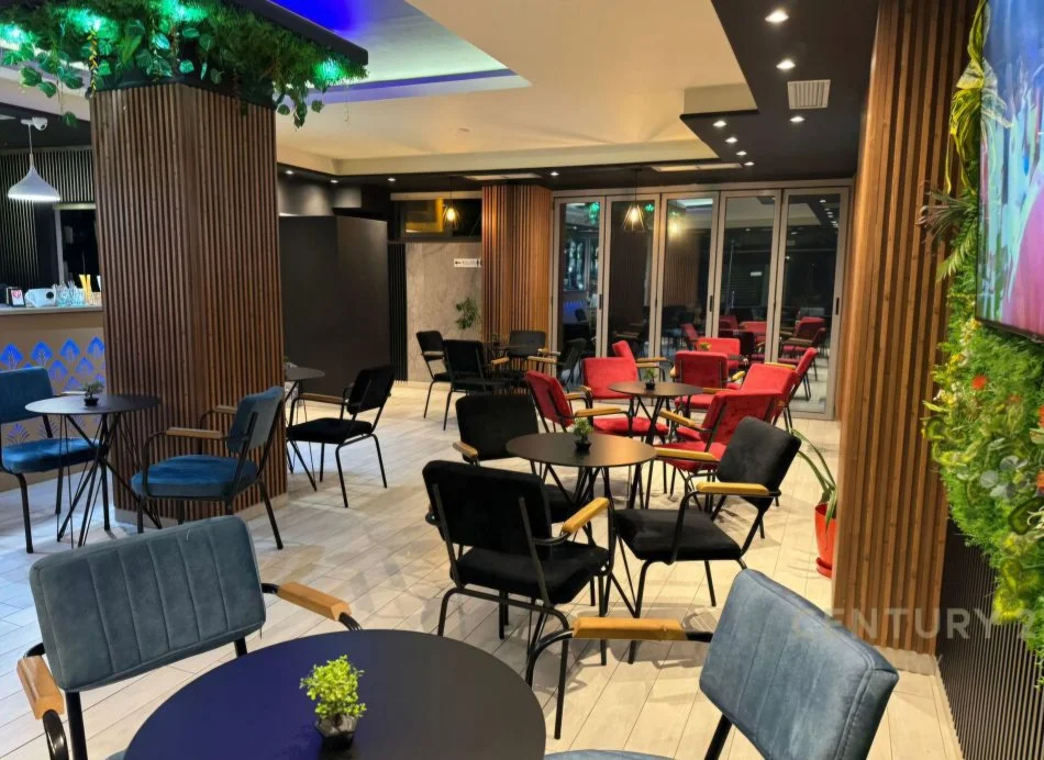 Durres, shitet bar-kafe Kati 1, 92 m² 191.000 € (Vila e Zogut)