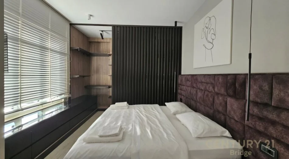 Tirane, shitet apartament 2+1 Kati 6, 170 m² 380.000 € (Ish Ekspozita)