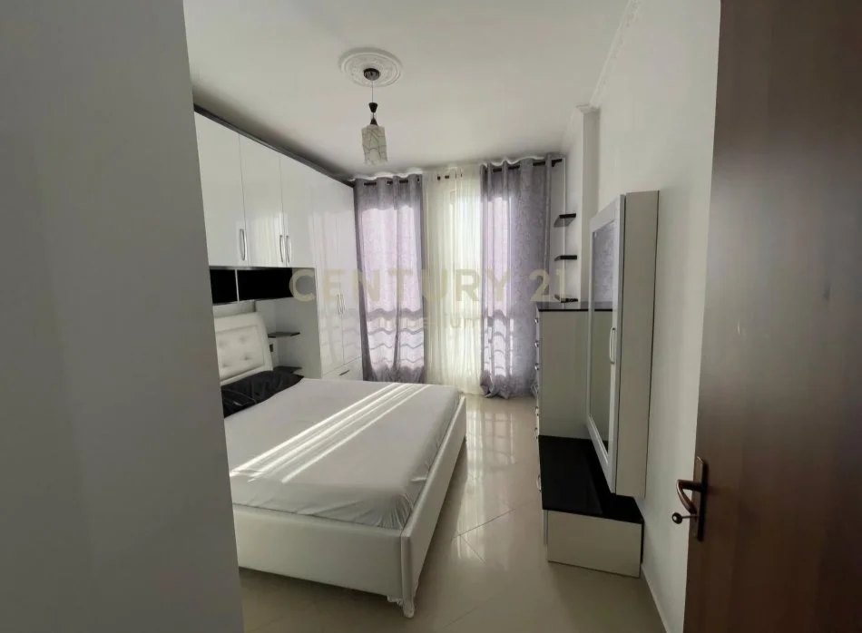 Tirane, shitet apartament 1+1+Ballkon Kati 7, 65 m² 90.000 € (Astiri)