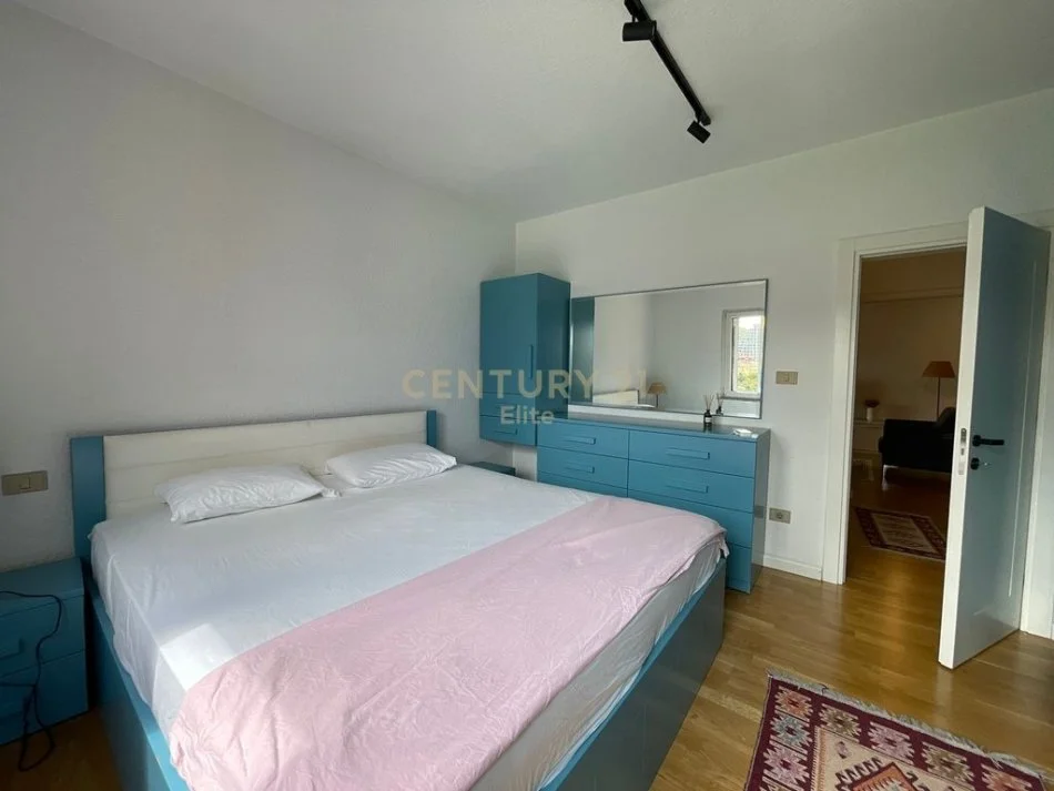Tirane, jepet me qera apartament 2+1 Kati 9, 80 m² 750 € (https://maps.app.goo.gl/ca6AeiS9JWNu9pJw8)