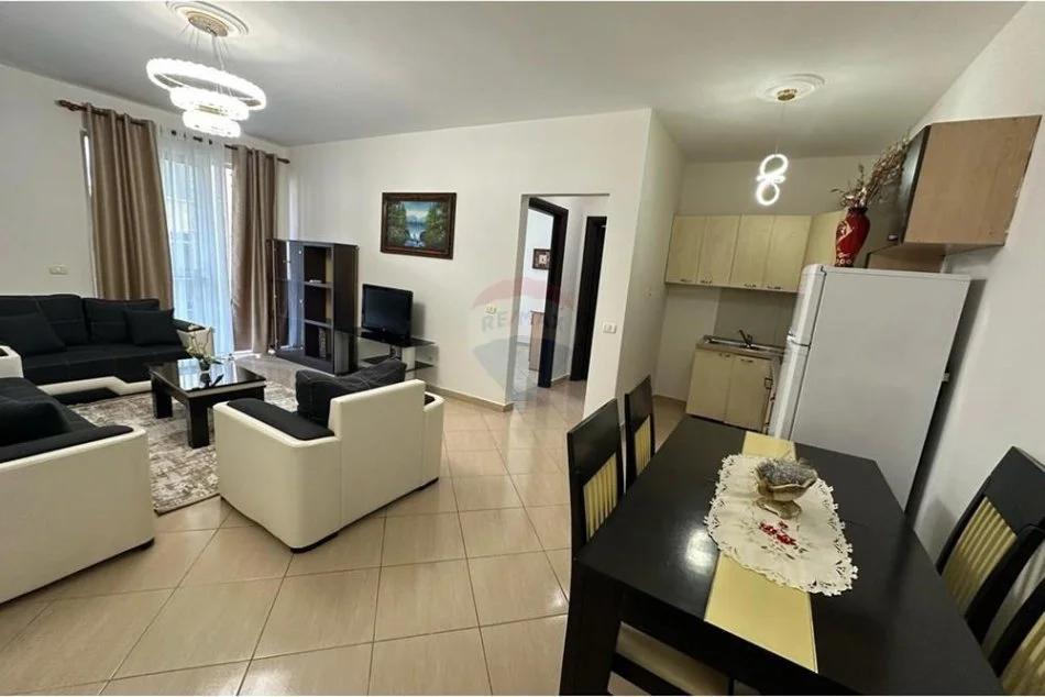 Tirane, jepet me qera 1+1+Aneks+Ballkon Kati 3, 70 m² 500 € (Rruga Isuf Elezi)