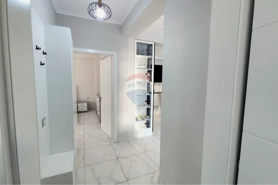 Tirane, jepet me qera apartament 2+1 Kati 0, 600 € (Rruga Isuf Elezi)