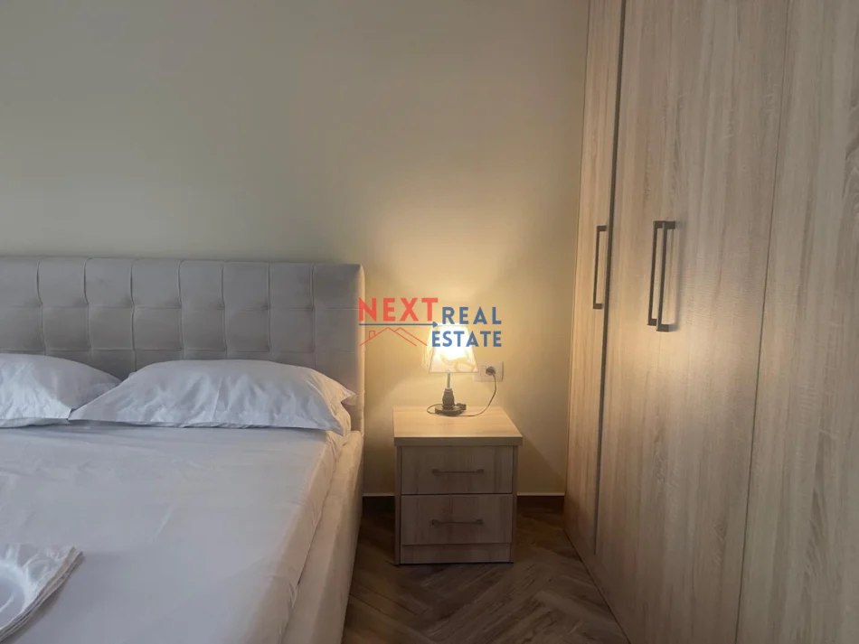 Vlore, jepet me qera apartament 1+1+Aneks+Ballkon , 450 € (BULEVARDI VLORE SKELE)