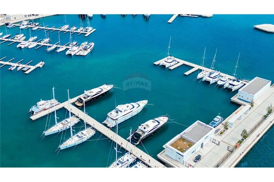 Gjiri Lalezit | Hamallaj, shitet Vile , 457 m² 550.000 € (Porto Lalzi)