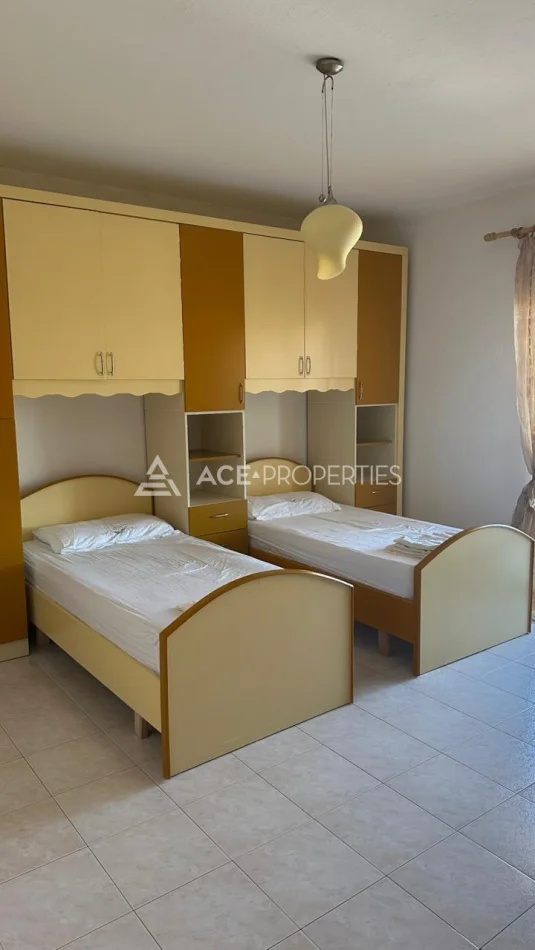 Durres, jepet me qera apartament 2+1 Kati 3, 100 m² 450 € (Durres,Plazh)