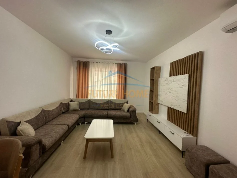 Tirane, jepet me qera apartament 2+1+Ballkon Kati 1, 113 m² 750 € (DON BOSKO)