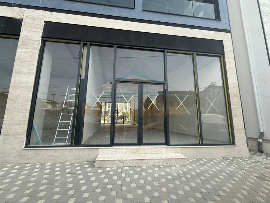 Tirane, jepet me qera ambjent biznesi Kati 0, 100 m² 1.800 € (RRUGA JORDAN MISJA)