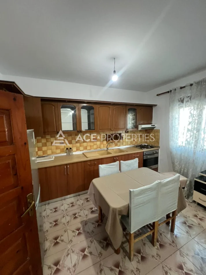 Durres, jepet me qera shtepi 1+1 Kati 1, 65 m² 320 € (Kenete, Durres)