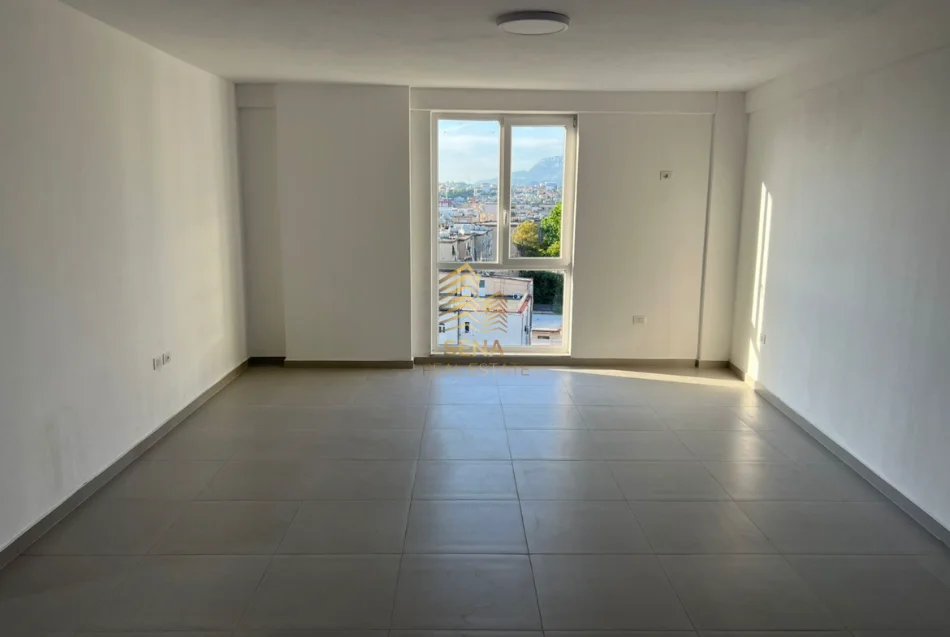 Tirane, jepet me qera apartament 2+1+Ballkon Kati 5, 108 m² 400 € (Rruga e Dibres)