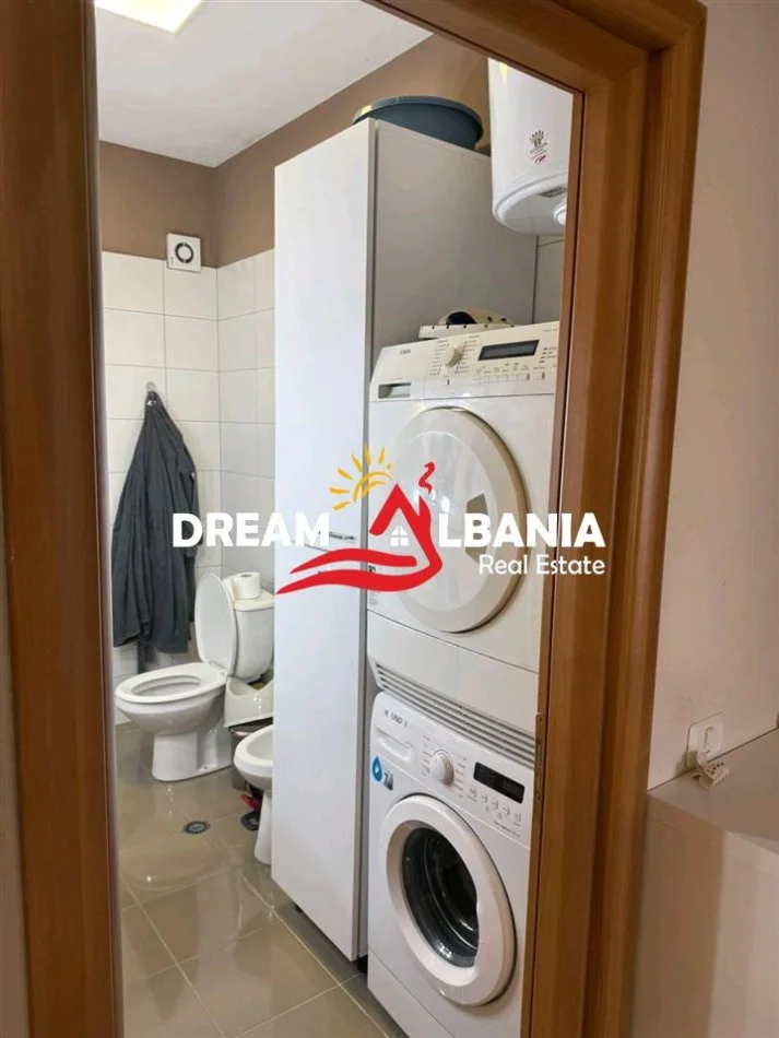 Tirane, jepet me qera apartament 1+1 Kati 3, 70 m² 500 € (tek Liqeni i Thate)