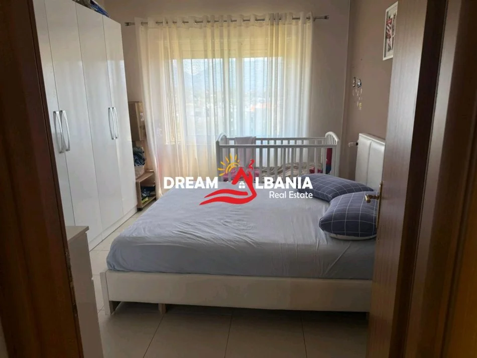 Tirane, jepet me qera apartament 1+1 Kati 3, 70 m² 500 € (tek Liqeni i Thate)