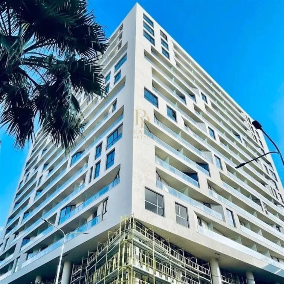 Tirane, jepet me qera zyre Kati 3, 152 m² 1.500 € (MINE PEZA)